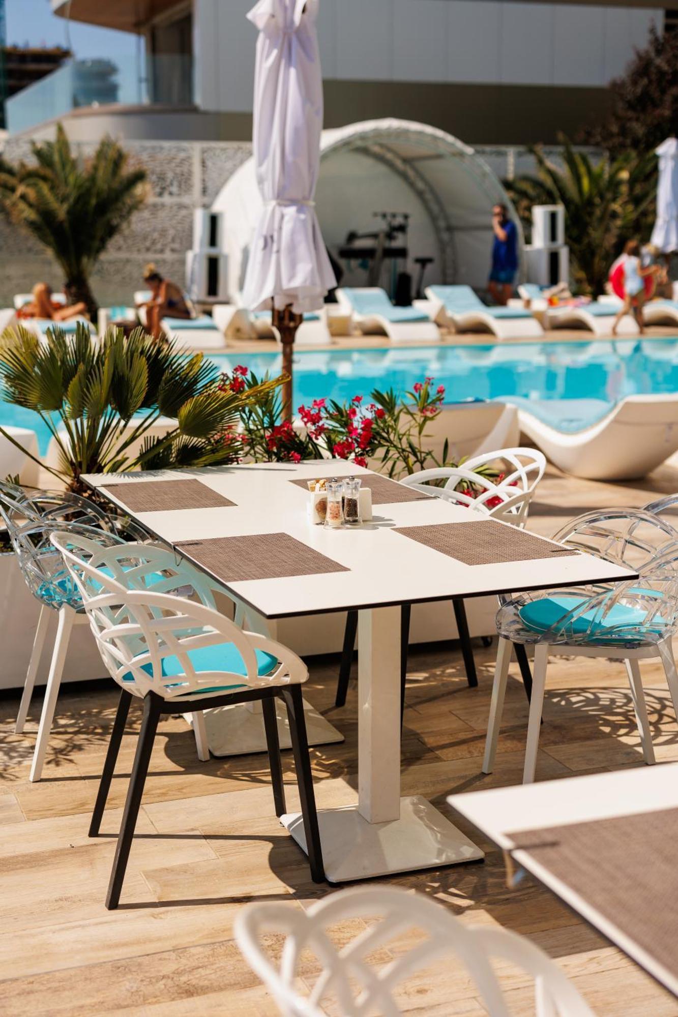 Hotel Opera Mamaia Exteriör bild